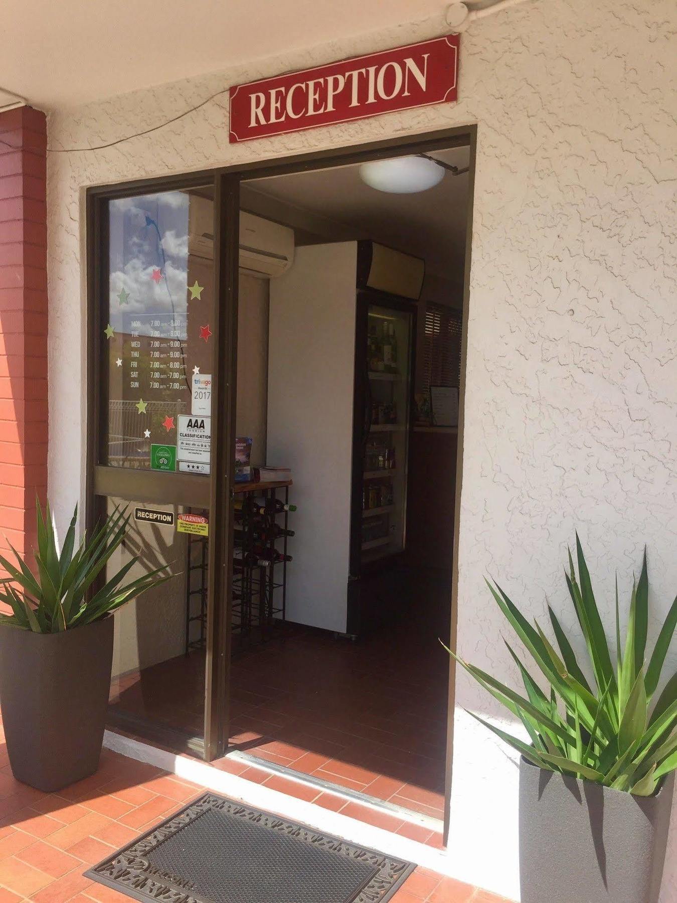 Bundaberg Spanish Motor Inn Exteriér fotografie